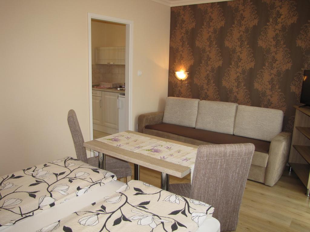 Csilla Apartman Hajdúszoboszló Zewnętrze zdjęcie