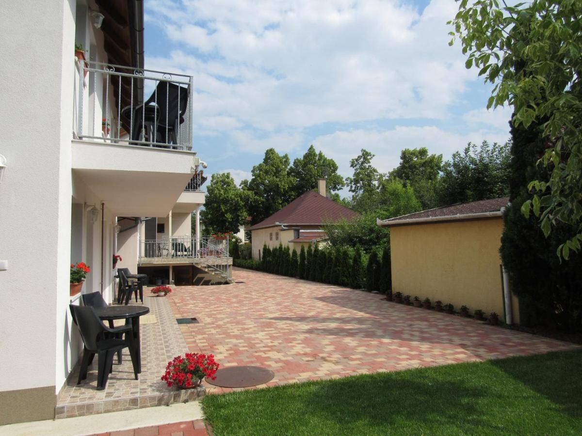 Csilla Apartman Hajdúszoboszló Zewnętrze zdjęcie